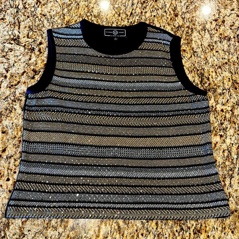 EUC St. John Sport metallic knit shell - size Large